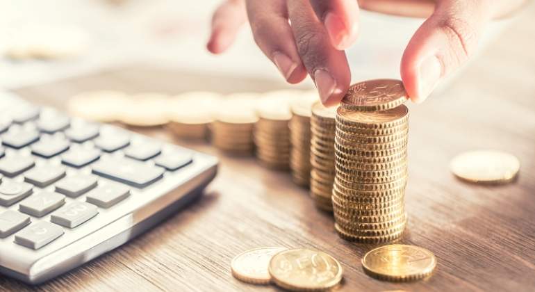 impuestos-dinero-calculadora-crece-dreams.jpg
