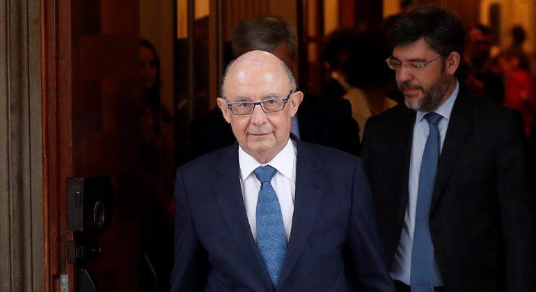 montoro-pge-puerta-congreso-770-efe.jpg