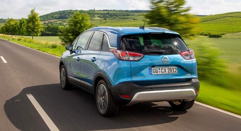opel-crossland-x-2018-02.jpg