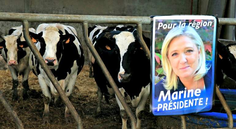 le-pen-vacas-francia-770-reuters-2.jpg