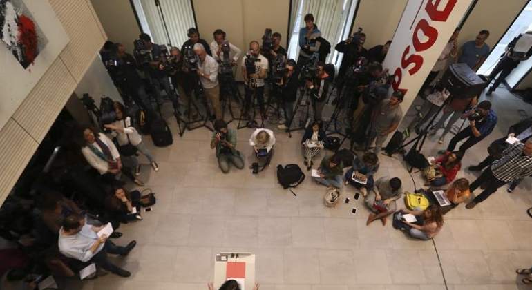 comparecencia-psoe-ferraz-abril17-efe.jpg