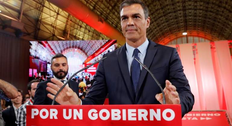 Pedro-Sanchez-370-medidas.jpg
