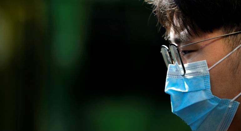 coronavirus-wuhan-hombre-mascarilla-reuters.jpg