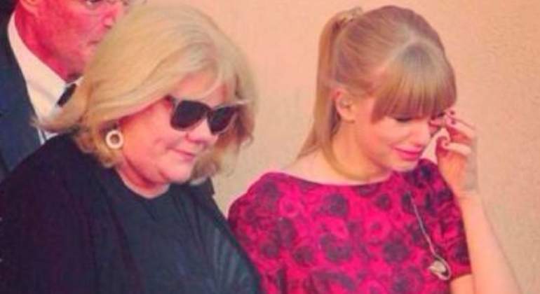 taylor-swift-madre-tumor.jpg