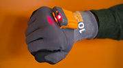 ProGlove, el guante inteligente que reduce a la mitad el tiempo en los montajes de Seat Martorell
