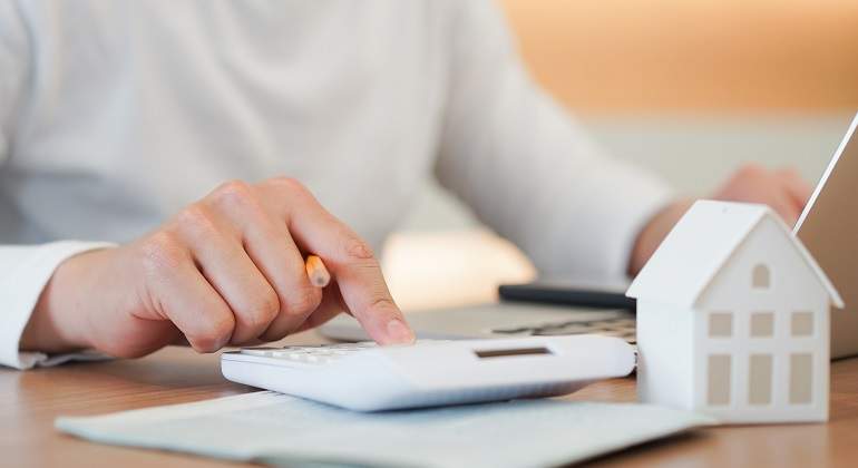 Vivienda-Impuestos-Dinero.jpg