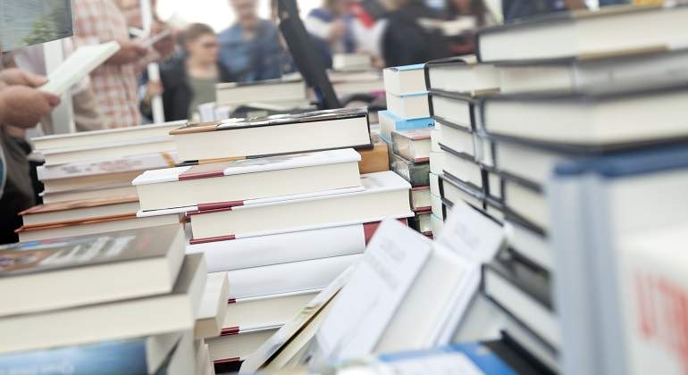 Poemas-libros-iStock.jpg