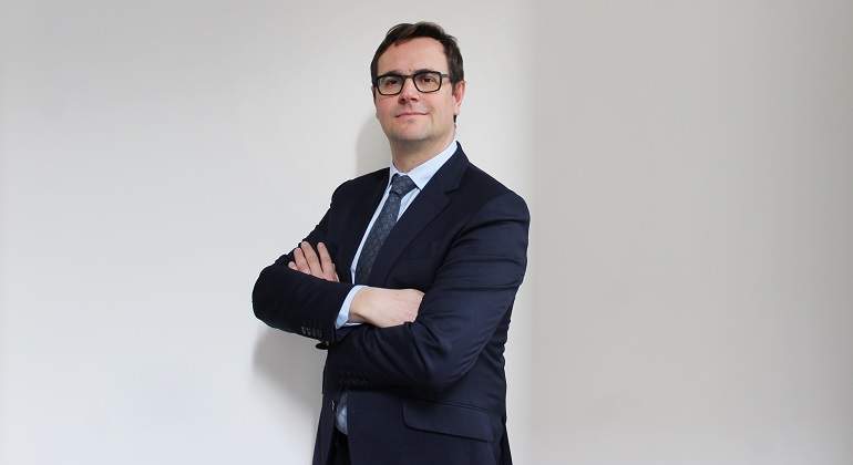 Gerard-Perez-Olmo-DWF-RCD-abogado.jpg