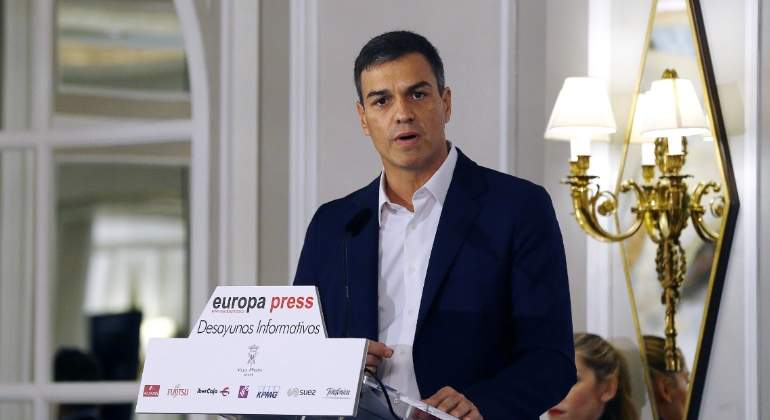 sanchez-desayuno-ep-5sep17-efe.jpg