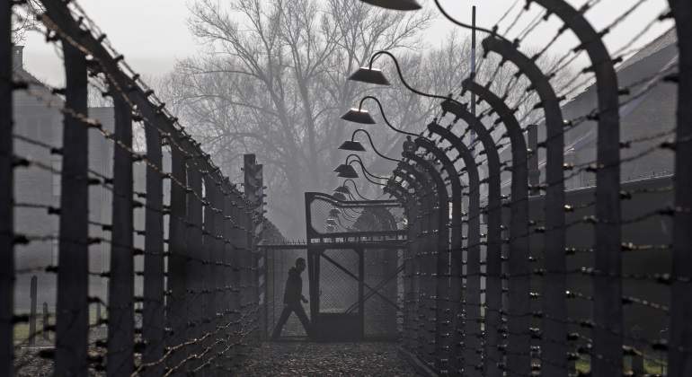 Polonia quiere reescribir su historia: luz verde a la polémica ley que criminaliza la vinculación con los nazis