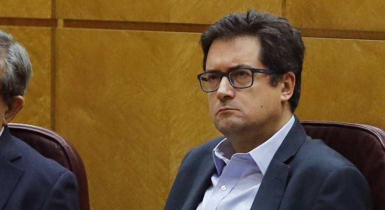 oscar-lopez-senado-18oct-efe.jpg