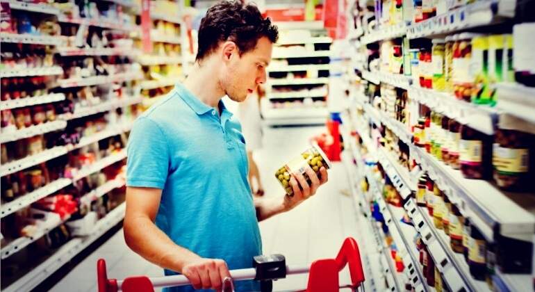 etiquetado-alimentos-consumo-alamy.jpg