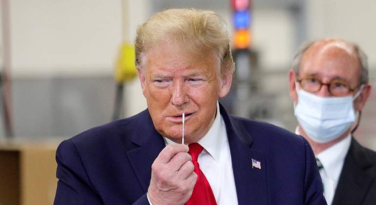 trump-hisopo-test-coronavirus-reuters.jpg