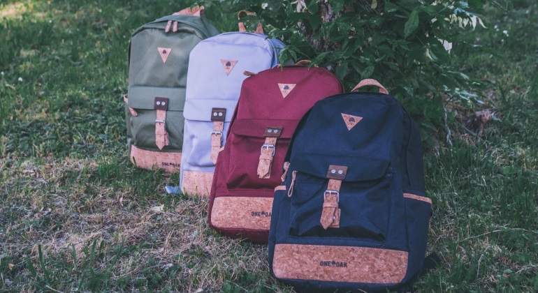 mochilas-dia-internacional-reciclaje-One-Oak-Brand.jpg