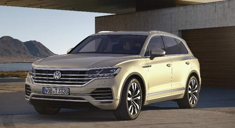 volkswagen-touareg-2018-01.jpg