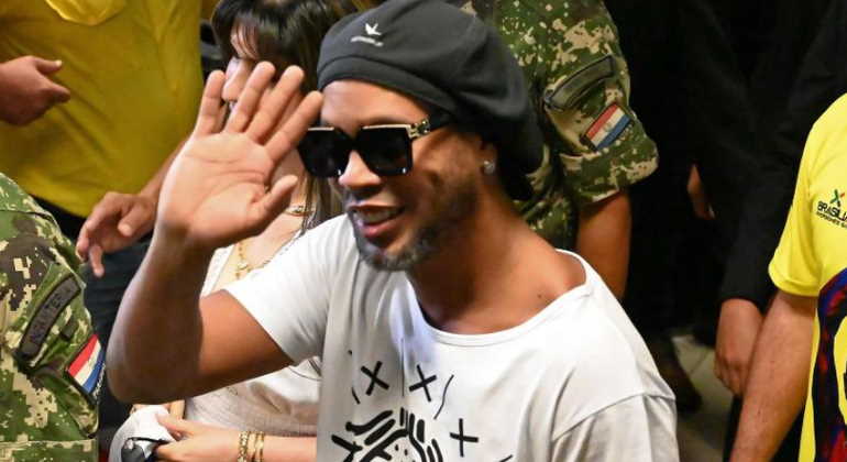 ronaldinho-detenido-paraguay-770.jpg