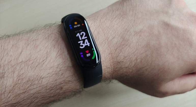 xiaomi-mi-smart-band-6-1.jpg