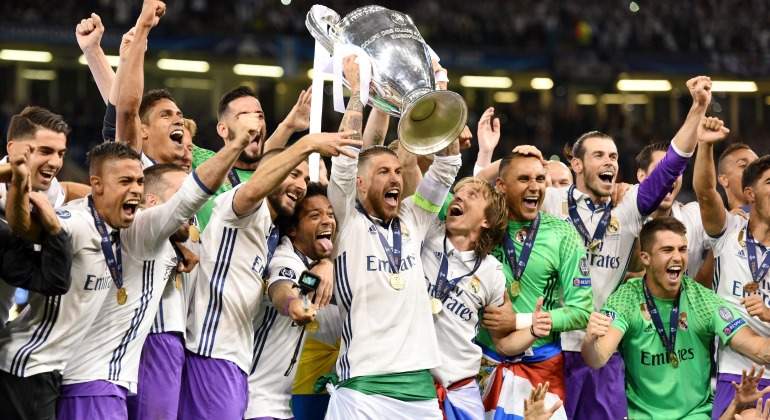 Ramos-levanta-Champions-2017-efe.jpg