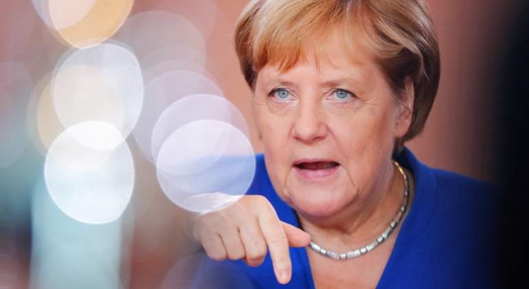 merkel-angela-dedo-luces-reuters.jpg