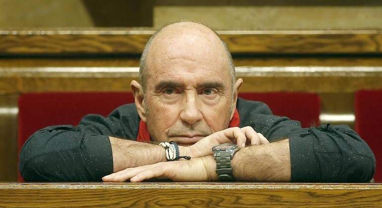 lluis-llach-parlament-efe.jpg
