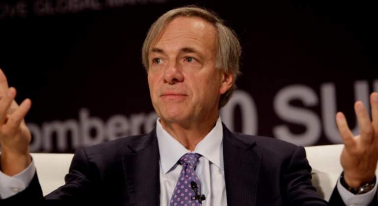 ray-dalio-manos.jpg