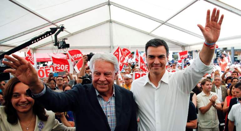felipe-gonzalez-pedro-sanchez-mitin-reuters.jpg
