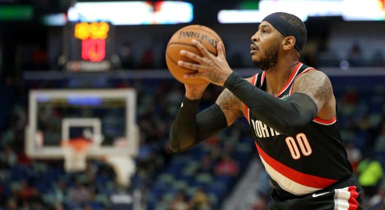 carmelo-anthony-trail-blazers-debut-reuters.jpg