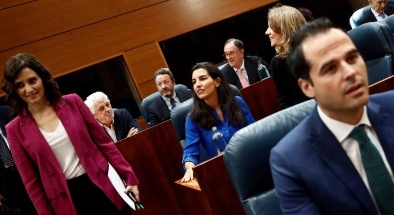 ayuso-monasterio-aguado-pleno-10jul19-efe.jpg