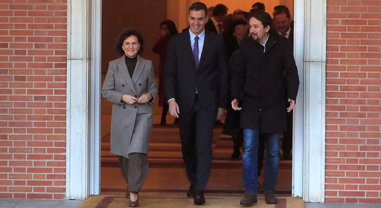 calvo-sanchez-iglesias-moncloa-efe.jpg