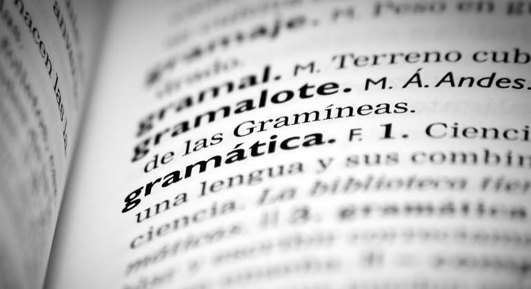 Diccionario-espanol-iStock.jpg
