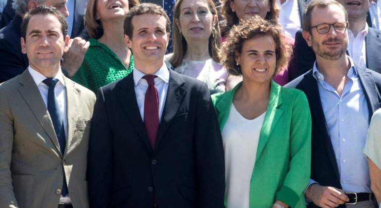 Pablo Casado elige a Teodoro García Egea secretario general del PP y a Dolors Montserrat portavoz en el Congreso