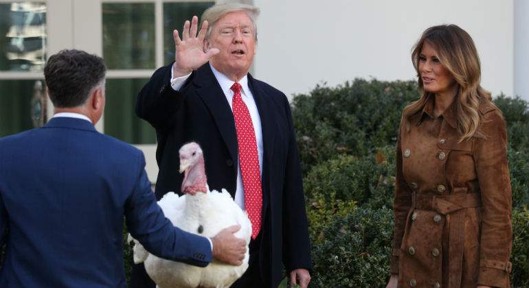 trump-malania-accion-gracias-pavo.jpg