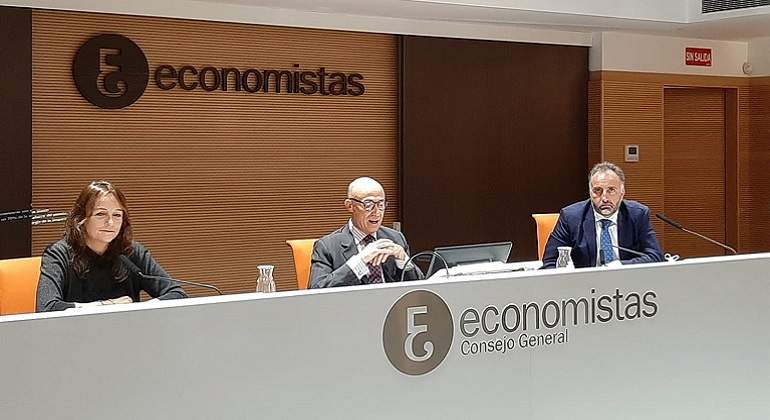 770-x-420-Intervencion-de-Sanz-Gadea-en-Jornada-del-Impuesto-sobre-Sociedades-del-REAF-EE.jpg