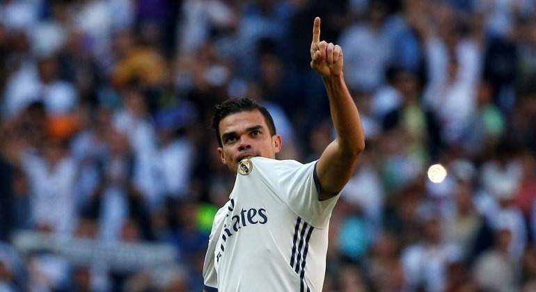 Pepe-celebra-escudo-muerde-2017-reuters.jpg