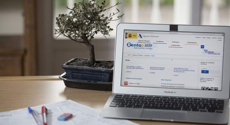 770-x-420-ordenador-web-Renta-2020-EE.jpg