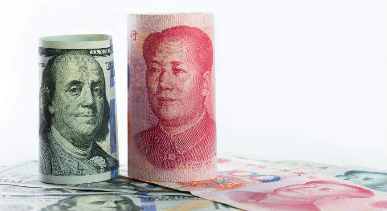 dolar-yuan-dreamstime.jpg