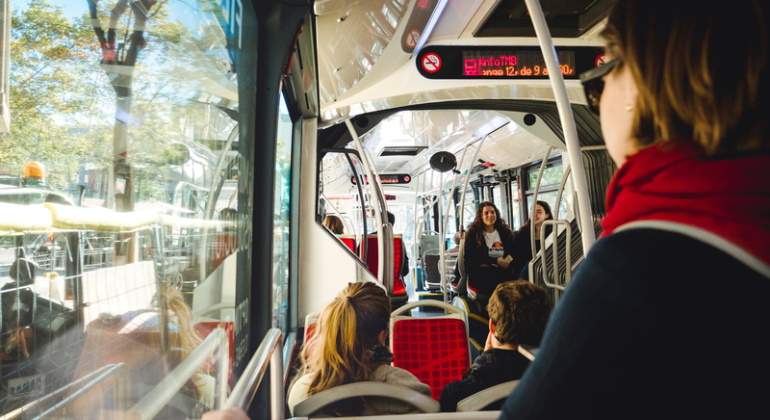 autobus-pasajero-barcelona-dreams.jpg