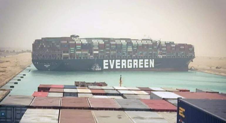 buque-canal-suez-reuters.jpg