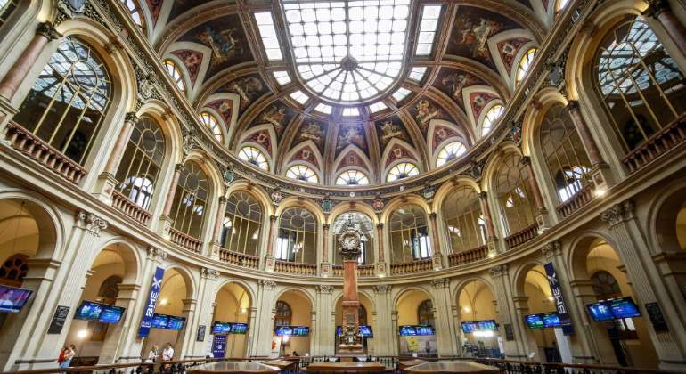 bolsa-madrid-interior-reloj-techo-ibex-getty-770x420-1.jpg