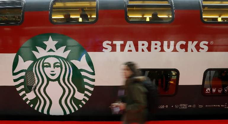 starbucks-tren-reuters.jpg