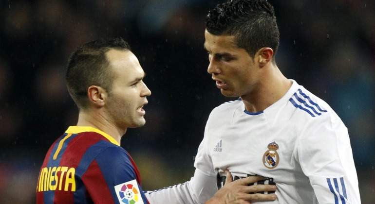 Iniesta-Cristiano-Ronaldo-clasico-2010-reuters.jpg