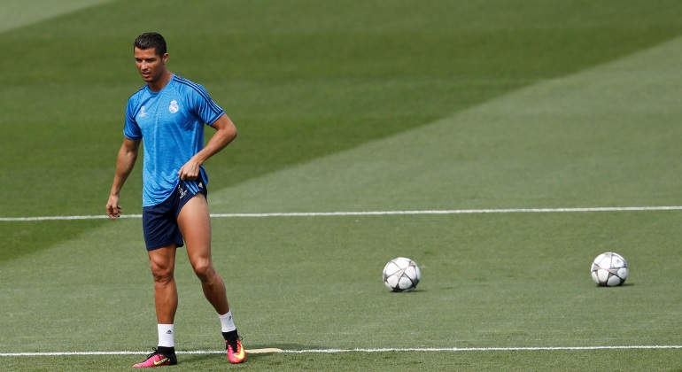 cristiano-susto-entrenamiento-champions-reuters.jpg