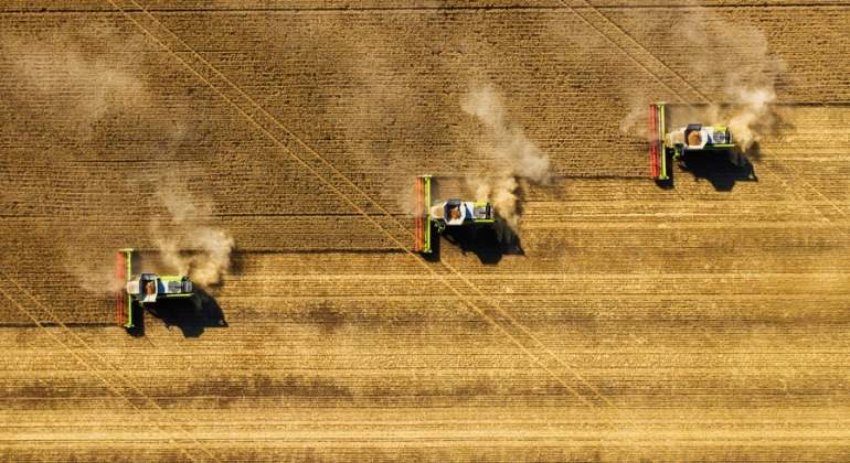 harvesting-in-agriculture-crop-field-picture-id1256112296.jpg