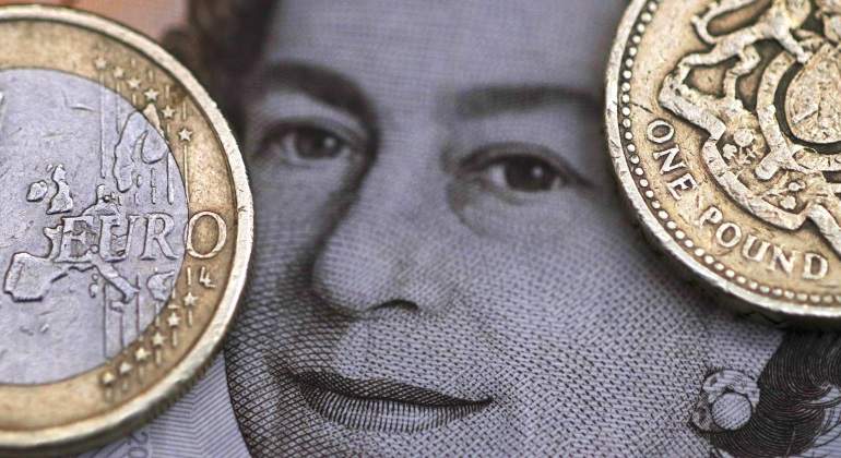 libra-euro-reutes.jpg