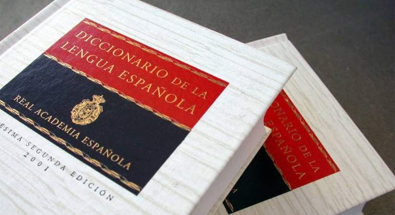 Diccionarios-de-la-RAE-770.jpg