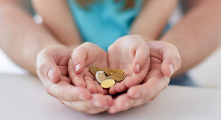 familia-dinero-pobreza-dreams.jpg