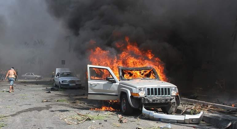 Vehiculo_incendiado.jpg