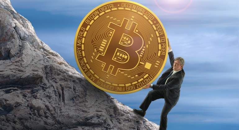 bitcoin-divisa-empuja.jpg
