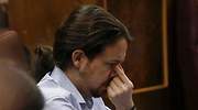 ¿Sería Iglesias presidente del Gobierno en funciones si cae Sánchez tras el ingreso hospitalario de Calvo?