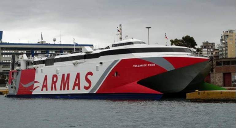 ferry-armas-canarias.jpg